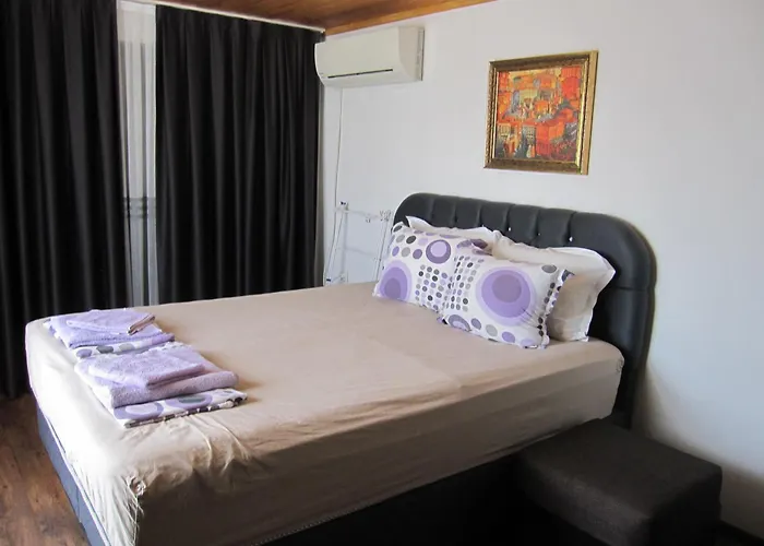 морска нели 3*