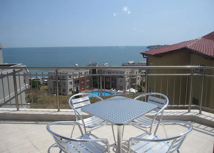 морска нели