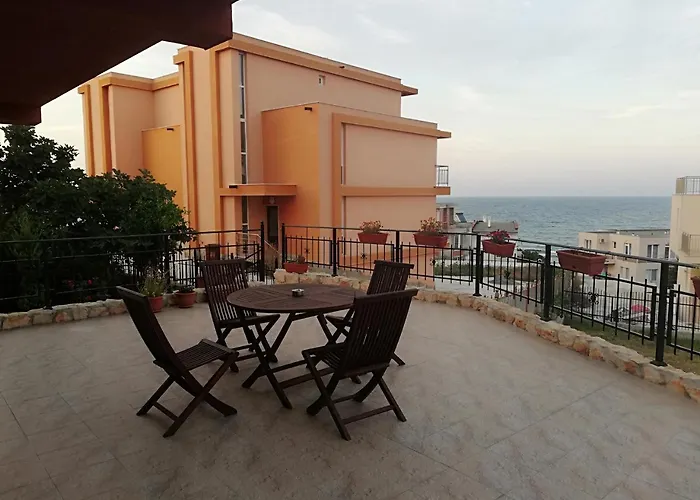 морска нели 3*