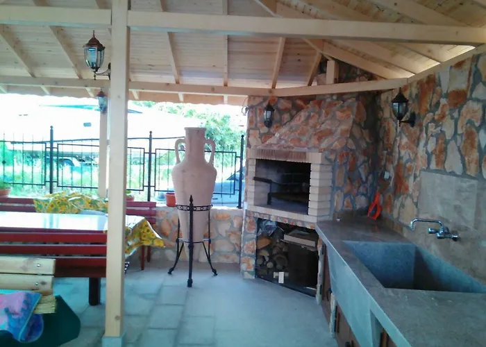 морска нели 3*