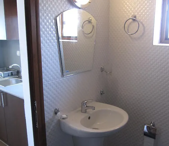 بيت ضيافة Neli Sea 3*