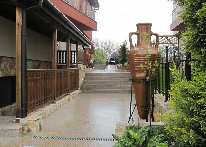 بيت ضيافة Neli Sea 3*